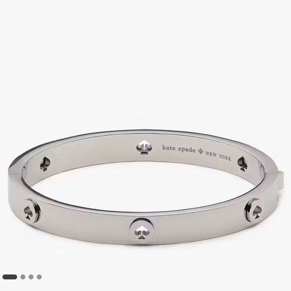 Kate Spade Spot the Spade Silver Tone Bangle - Picture 1 of 9